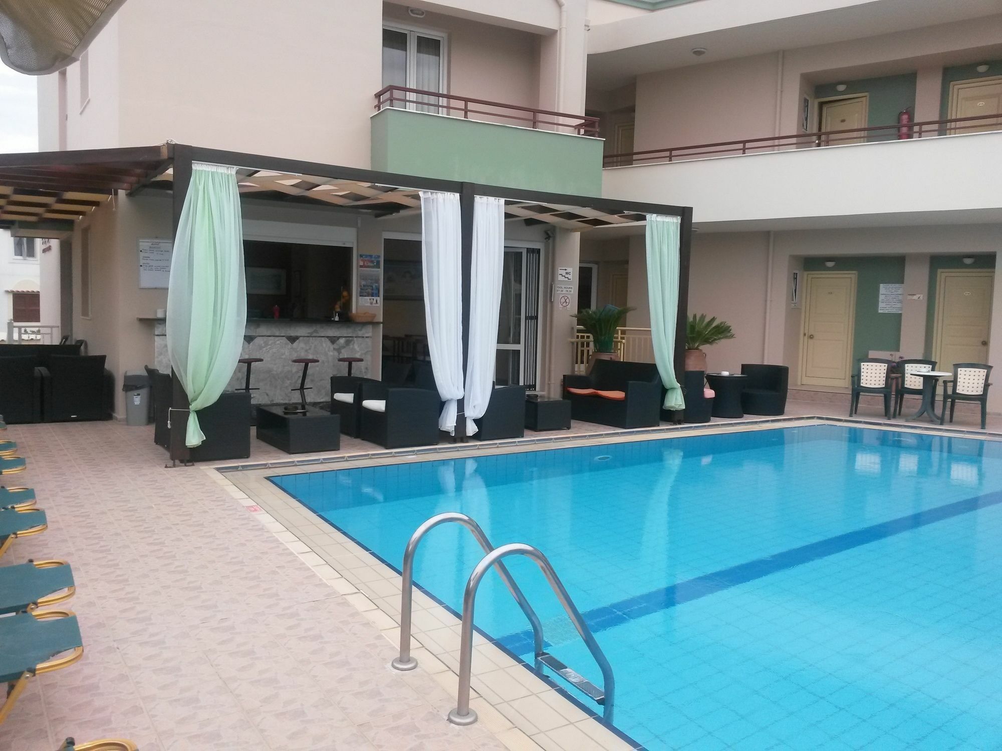 Zannis Hotel Rétino Exterior foto